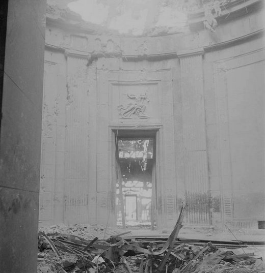 Vie quotidienne a Berlin en juillet 1945.
