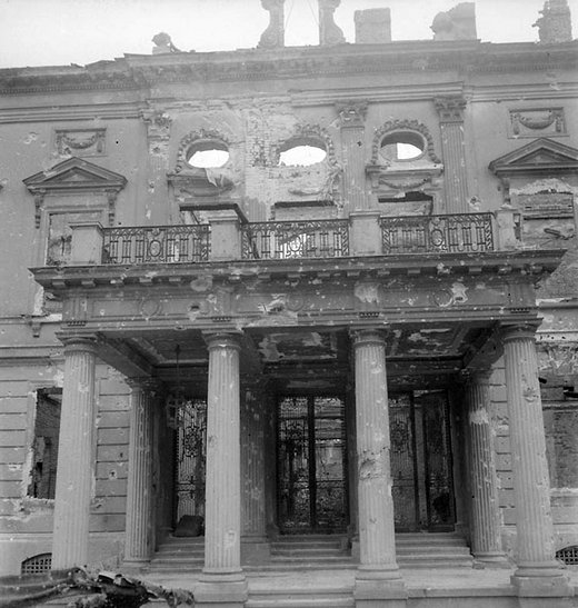 Vie quotidienne a Berlin en juillet 1945.