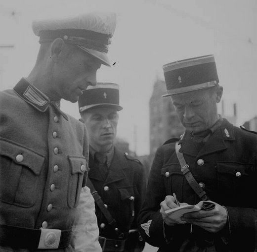 Vie quotidienne a Berlin en juillet 1945.