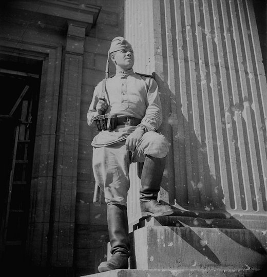 Vie quotidienne a Berlin en juillet 1945.