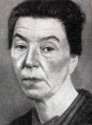 Медицинская сестра Кэте Хакбарт работала в различных организациях по уничтожению людей, и в "лечебном и попечительском заведении Бернбург".