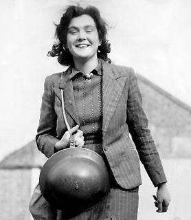 19-летняя Соня Стро награждена Георгиевской медалью.