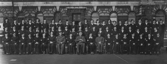 Вспомогательное отделение Министерства ВВС, участвующее в параде (около 1943 г.)