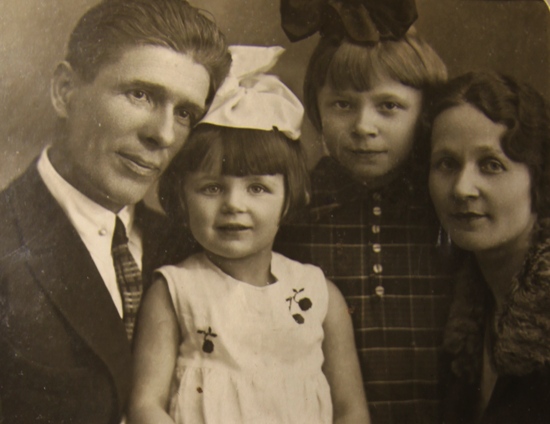 Сергей Михайлович, Инна, Лариса Харченко