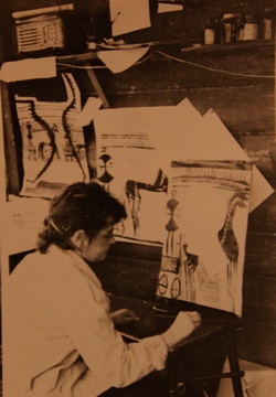 Лиля Ратнер за работой