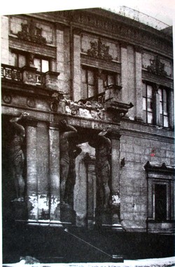 Новый Эрмитаж. Фотография 1942 года.