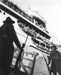 Морские пехотинцы прибывают в Веллингтон