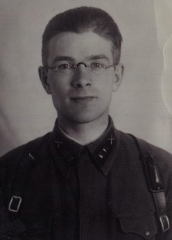 Михаил Иванович Кузнецов. Фото 1941-42 гг.