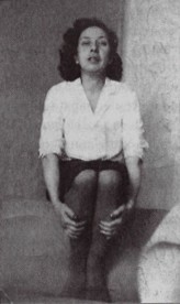 Елена после лагерей. Надпись на обороте фото: "То, что мы пережили, забыть невозможно"