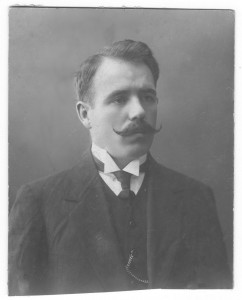 Бронислав Иосифович Левандовский. Фотография ок. 1914 г.