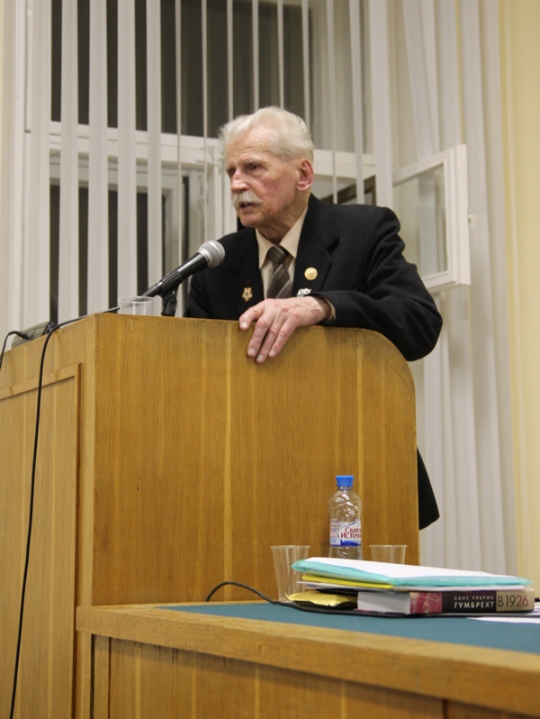 Выступление ветерана партизанского движения Белоруссии Михаила Николаевича Мороз.
