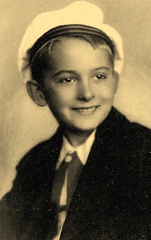 На этом фото Роме Кравченко 9 лет.