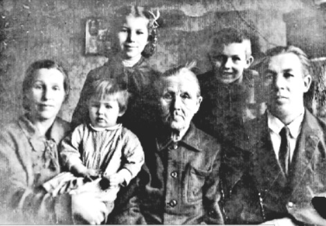 Семья Бакастовых, 1947 год