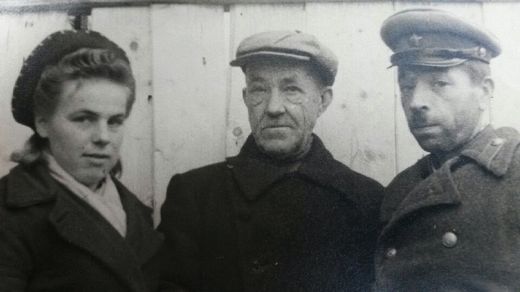 Коллектив Калачевской ветлечебницы, 1947 год.